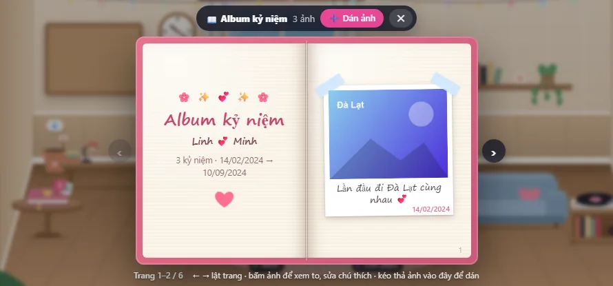 Album mở ra: trang tên hai người và ảnh dán kèm chú thích
